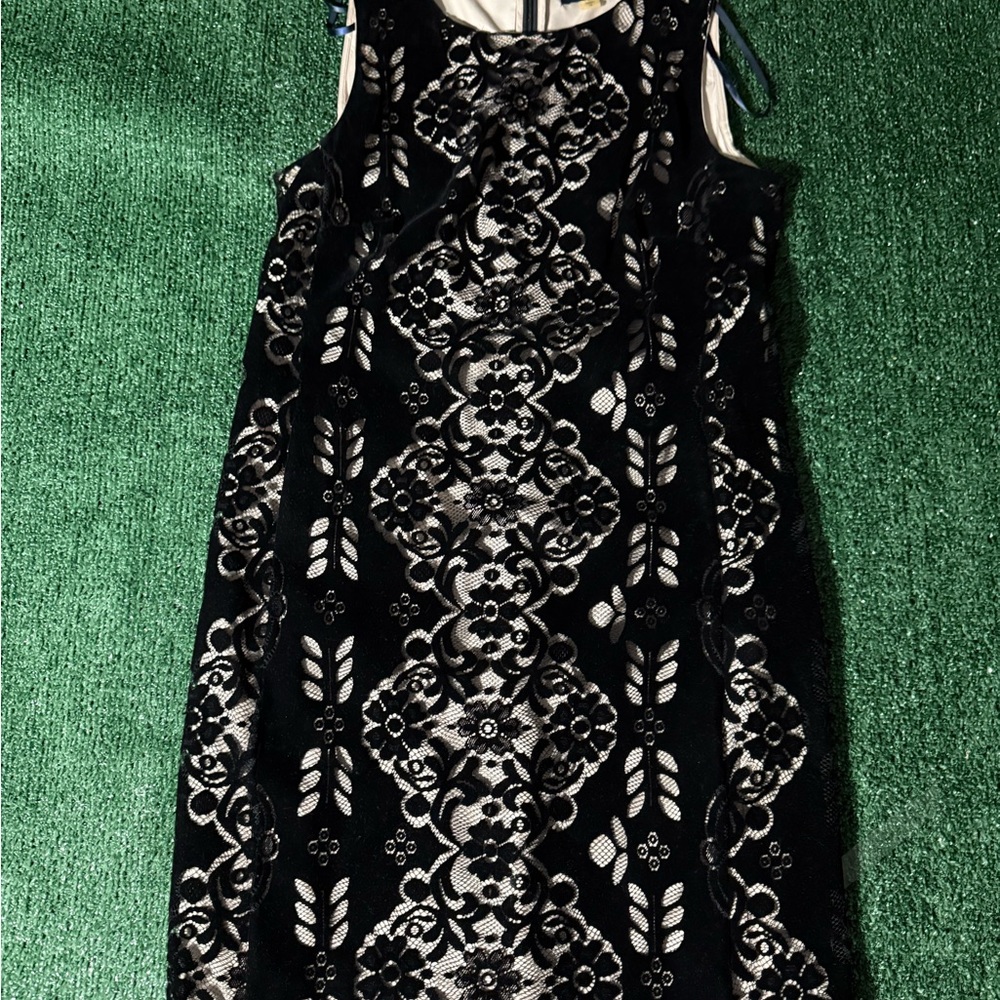 Tommy Hilfiger Elegant Black and White Lace Mini Dress
